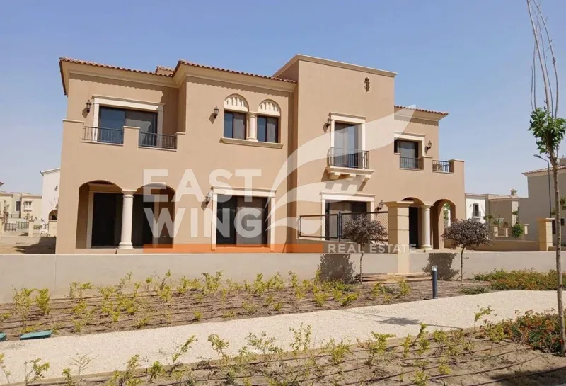 3-bedroom twin house 269 m² for sale in City Gate