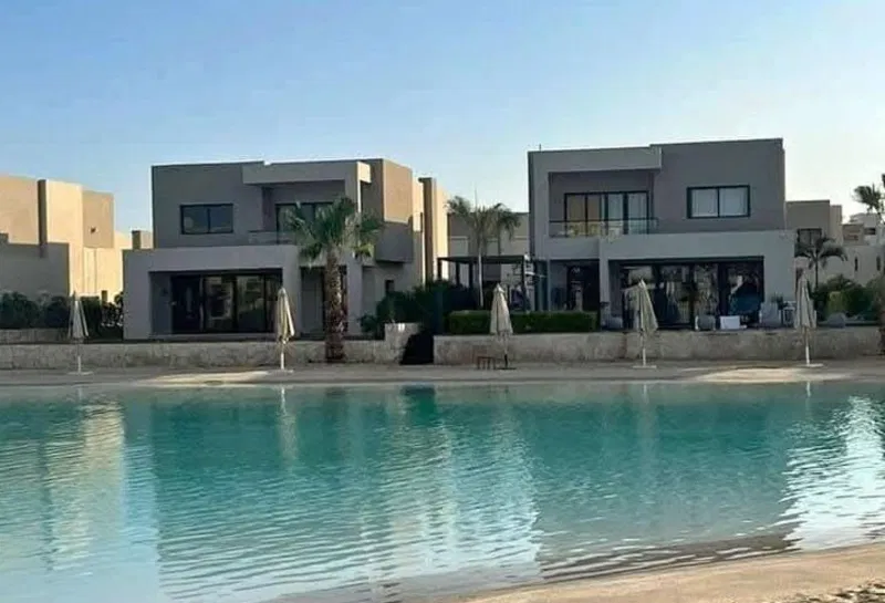 فيلا 5 غرف 265 م² للبيع في Azha North