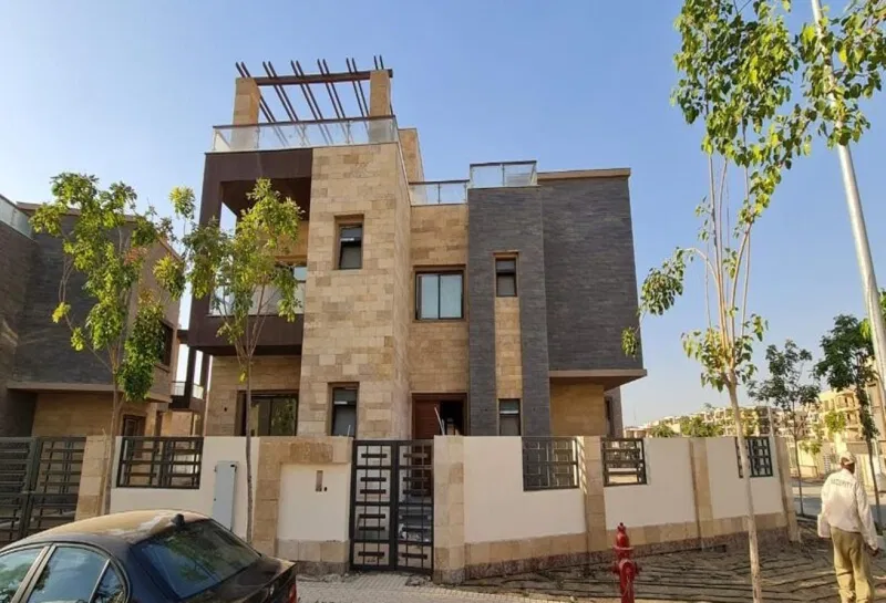 5-bedroom twin house 392 m² for sale in Taj City