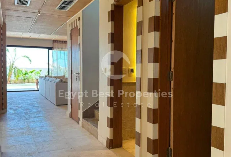 3-bedroom chalet 186 m² for sale in Silver Sands