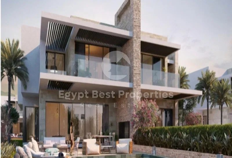 3-bedroom townhouse 200 m² for sale in Silver Sands