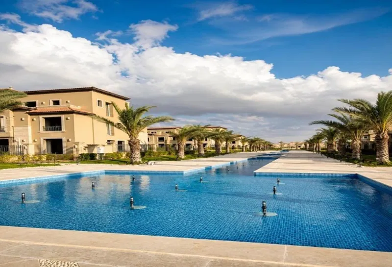 4-bedroom villa 285 m² for sale in La Vista City