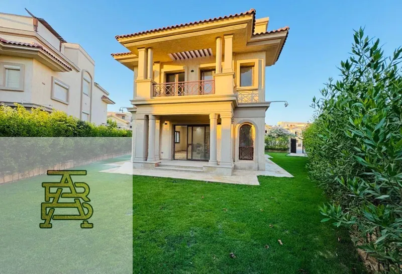 4-bedroom villa 290 m² for sale in Madinaty