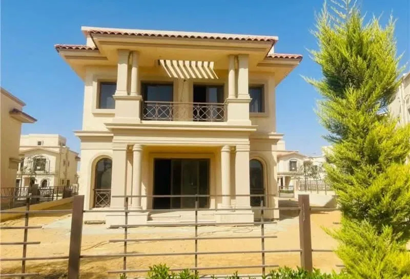 5-bedroom villa 291 m² for sale in Madinaty