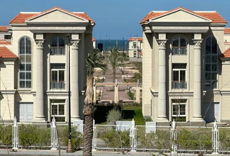 palace 7 غرف 740 م² للبيع في المنصورة الجديدة