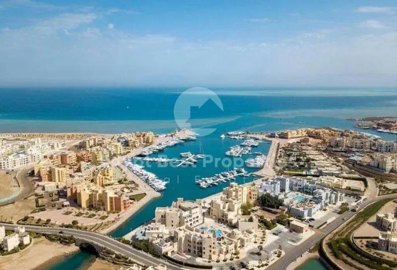 تاون هاوس 3 غرف 320 م² للبيع في Tuban Islands