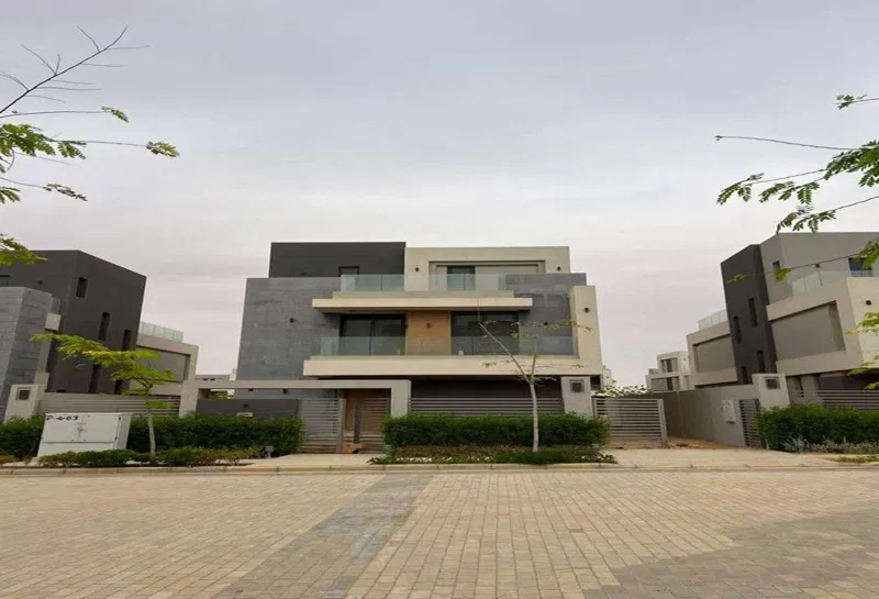 5-bedroom villa 392 m² for sale in La Vista City