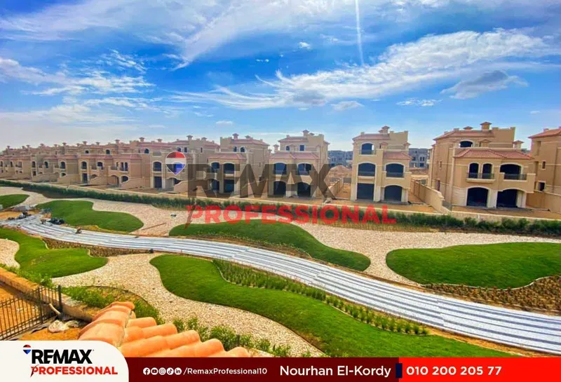 7-bedroom villa 303 m² for sale in La Vista City
