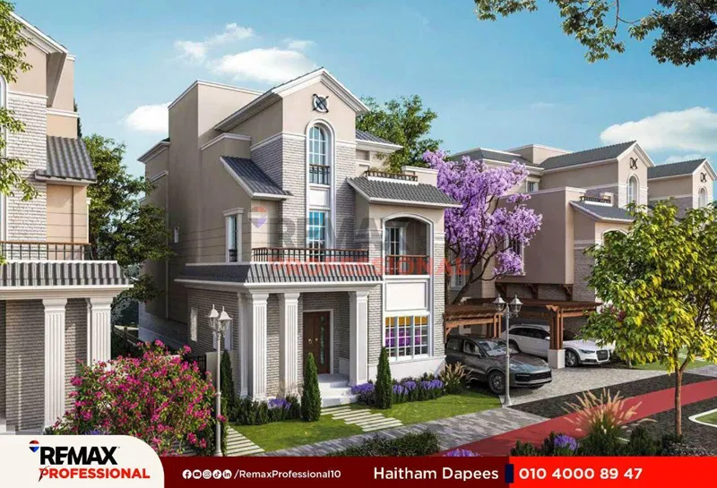7-bedroom villa 303 m² for sale in Vee Muruj