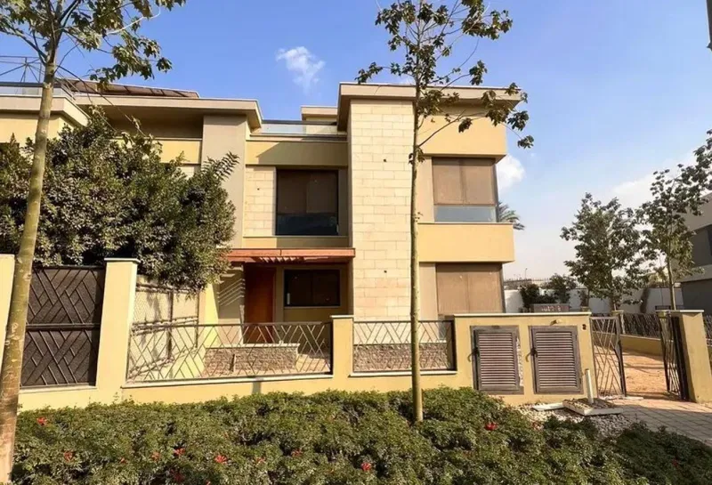 5-bedroom villa 550 m² for sale in Villette