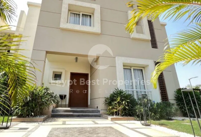 5-bedroom villa 390 m² for sale in Cairo Festival City