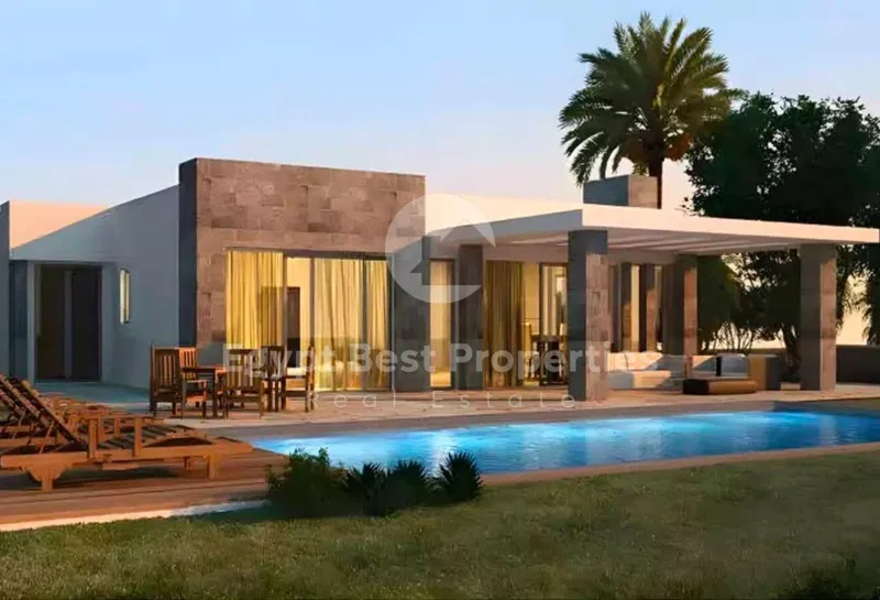 4-bedroom twin house 310 m² for sale in Almaza Bay