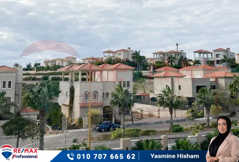 6-bedroom villa 625 m² for sale in Alex West