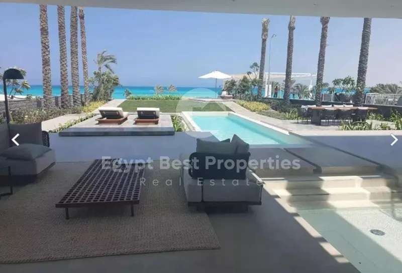 3-bedroom villa 300 m² for sale in June