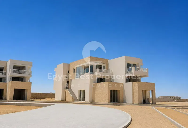 فيلا 4 غرف 250 م² للبيع في Crysta Island