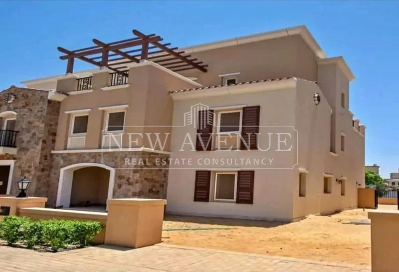 4-bedroom townhouse 309 m² for sale in Uptown Cairo, Hilltop Golf Villas