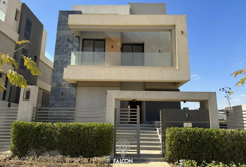 5-bedroom villa 312 m² for sale in La Vista City