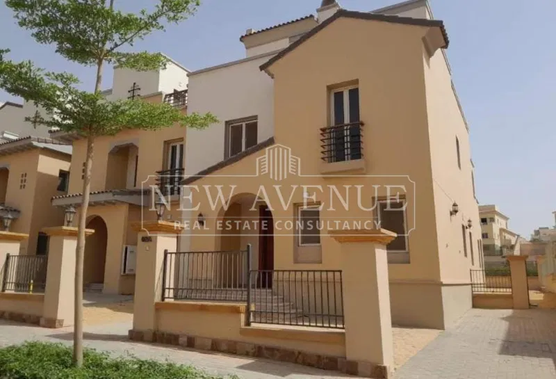 3-bedroom townhouse 220 m² for sale in Uptown Cairo