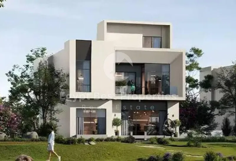 6-bedroom villa 390 m² for sale in Triangle