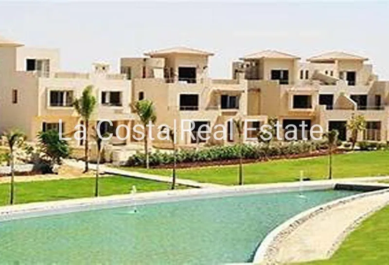 5-bedroom villa 385 m² for sale in Palm Hills New Cairo