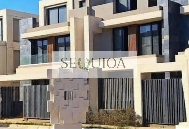5-bedroom townhouse 249 m² for sale in El Patio Town