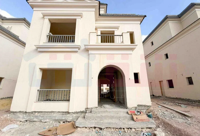 7-bedroom villa 673 m² for sale in Sawary , Sawary