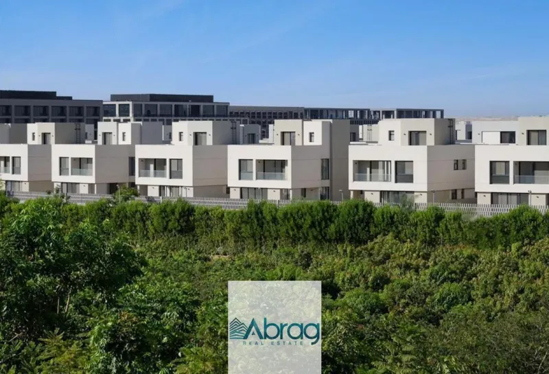 توين هاوس 4 غرف 373 م² للبيع في Al Burouj Compound