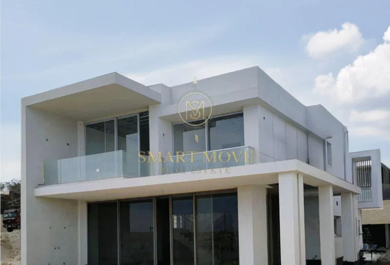 5-bedroom villa 315 m² for sale in Katameya Coast