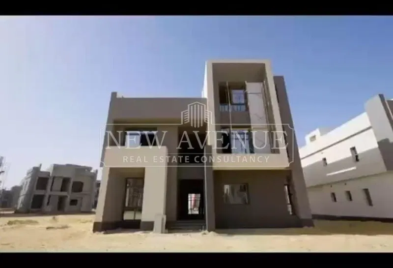 6-bedroom villa 425 m² for sale in Saada Compound