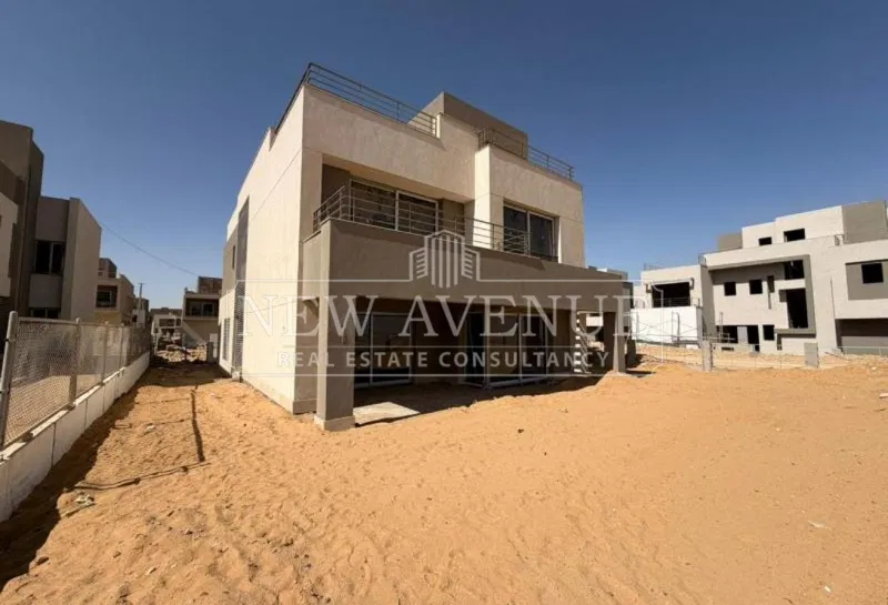 6-bedroom villa 565 m² for sale in Palm Hills New Cairo
