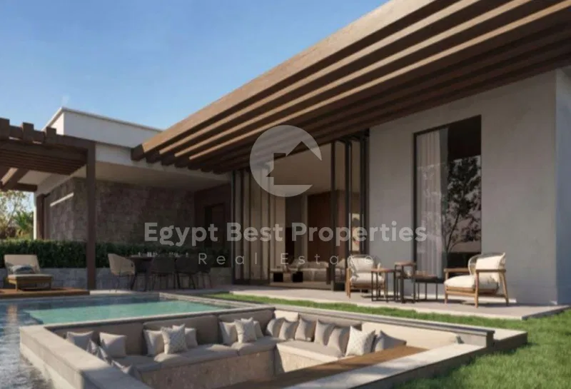 4-bedroom villa 320 m² for sale in Silver Sands