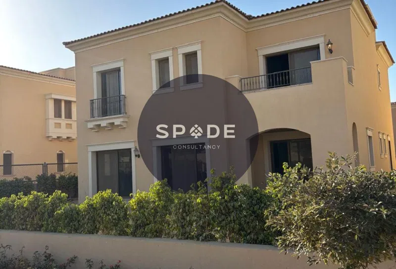 6-bedroom villa 500 m² for sale in City Gate