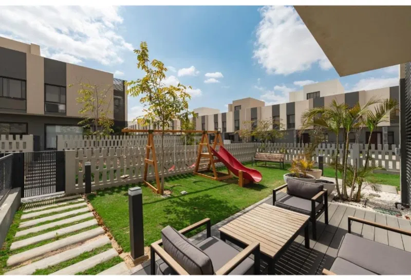 6-bedroom villa 438 m² for sale in Al Burouj Compound