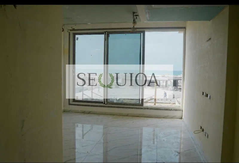 5-bedroom twin house 258 m² for sale in Direction White