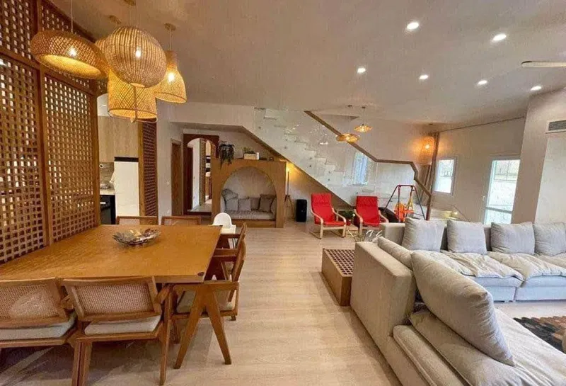 5-bedroom villa 460 m² for sale in Kinda