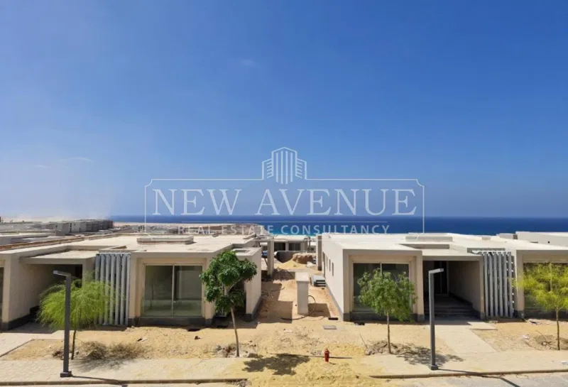 5-bedroom villa 565 m² for sale in Katameya Coast