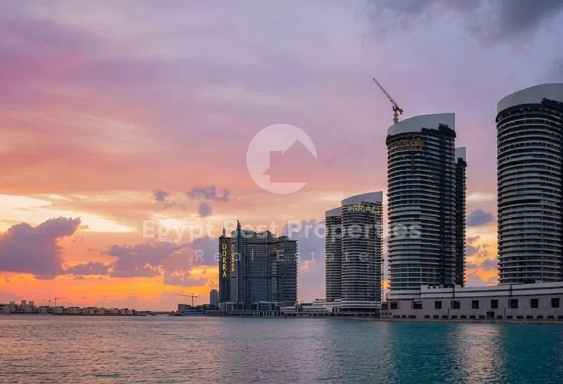 4-bedroom apartment 638 m² for sale in North Edge Towers