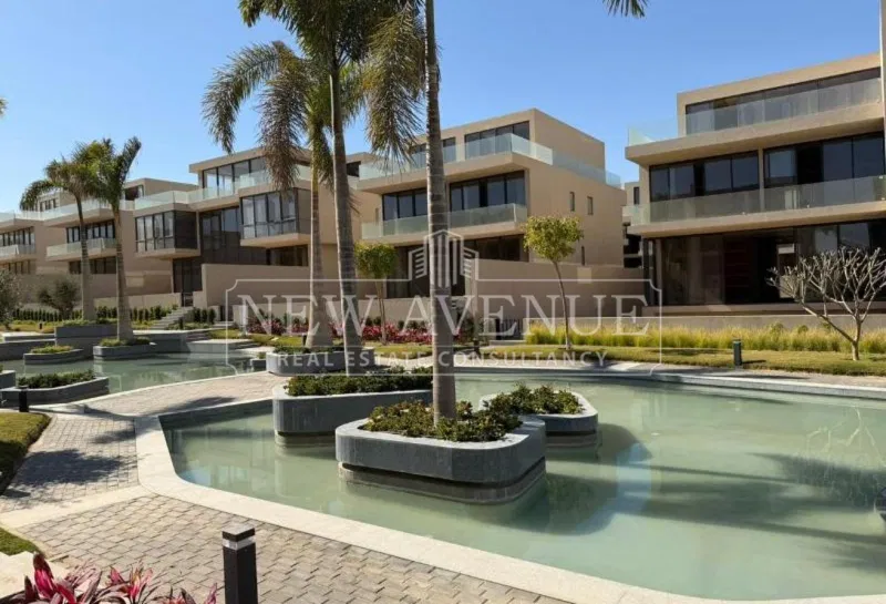 فيلا 5 غرف 500 م² للبيع في The Lakeview Boutique Villas
