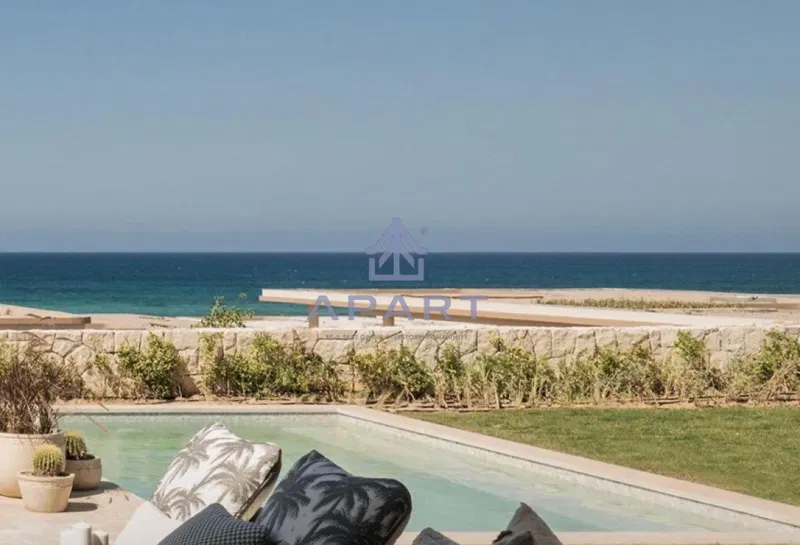 فيلا 5 غرف 875 م² للبيع في رملة