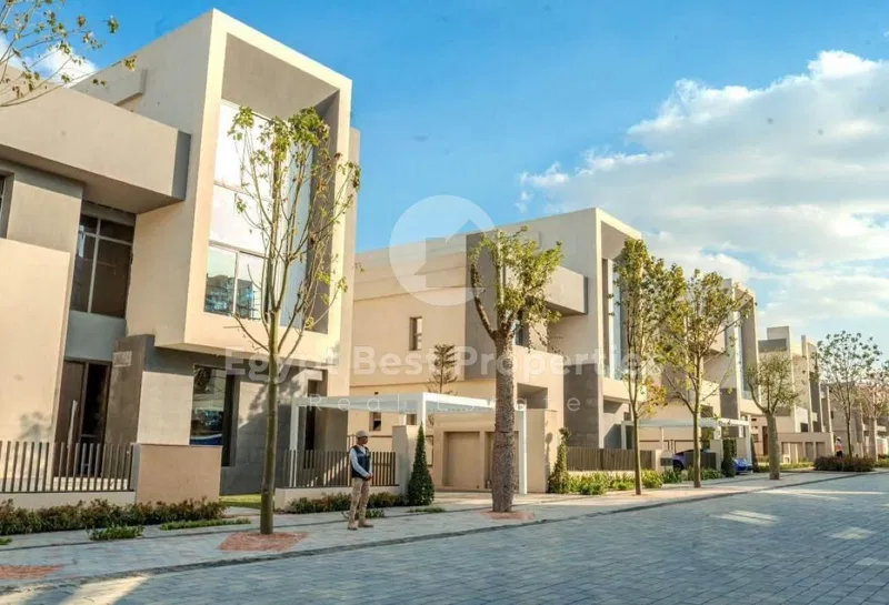 5-bedroom villa 350 m² for sale in El Patio Town