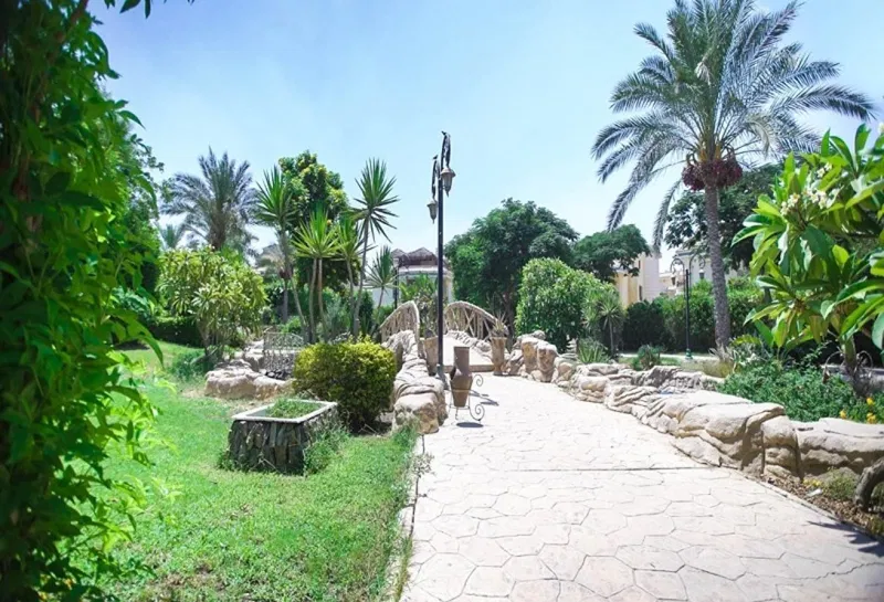 6-bedroom villa 684 m² for sale in Riviera Heights