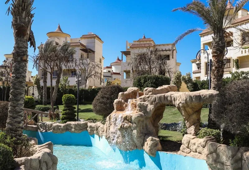 6-bedroom villa 680 m² for sale in Riviera Heights