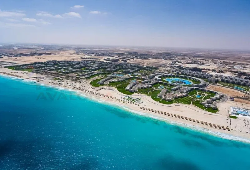 6-bedroom villa 280 m² for sale in Amwaj