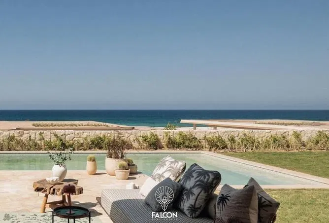 3-bedroom chalet 60 m² for sale in Almaza Bay