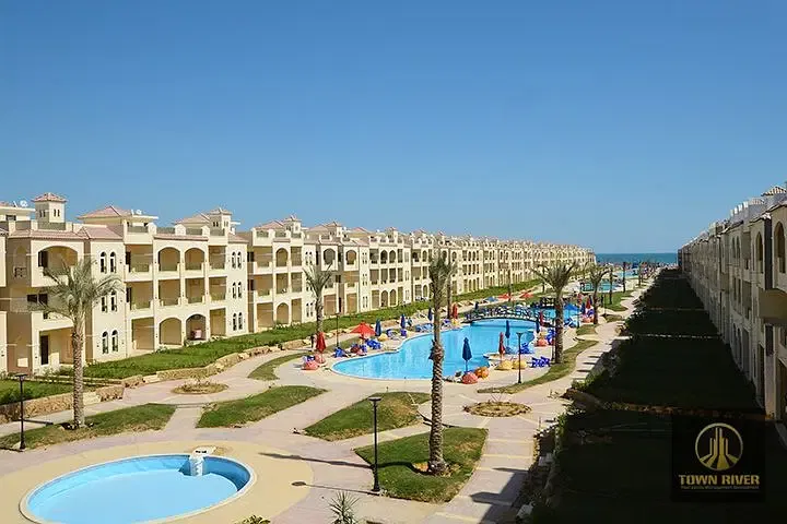 Own your chalet at La Sirena Palm Beach in Ain Sokhna. The resort offers a full range of amenities, including swimming pools, restaurants, cafés. . . . . ,