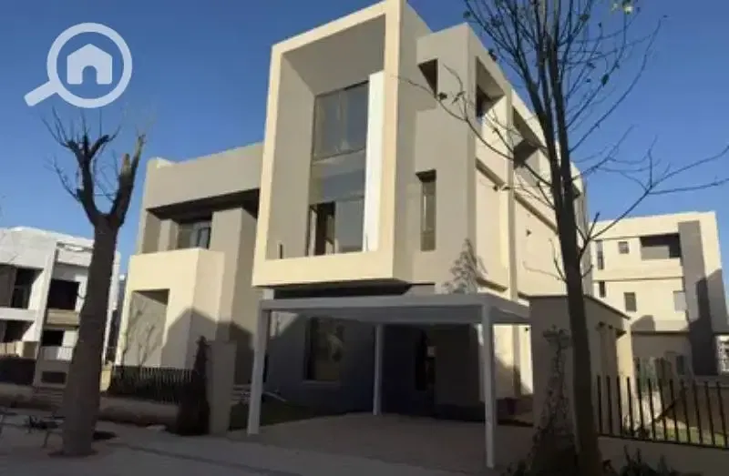 Townhouse for sale in Saada Compound, Prime location ,4 bedrooms + 4 bathrooms