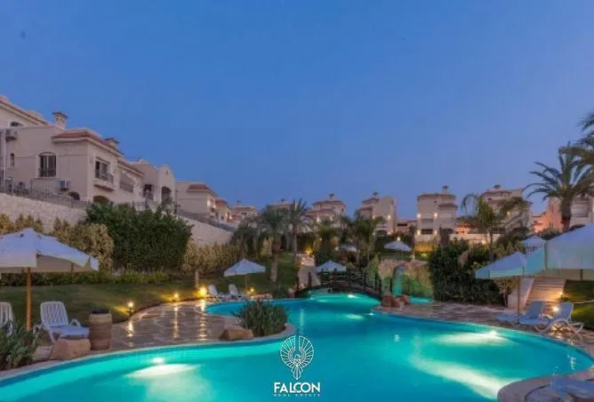 فيلا 4 غرف 180 م² للبيع في Al Patio 5 East