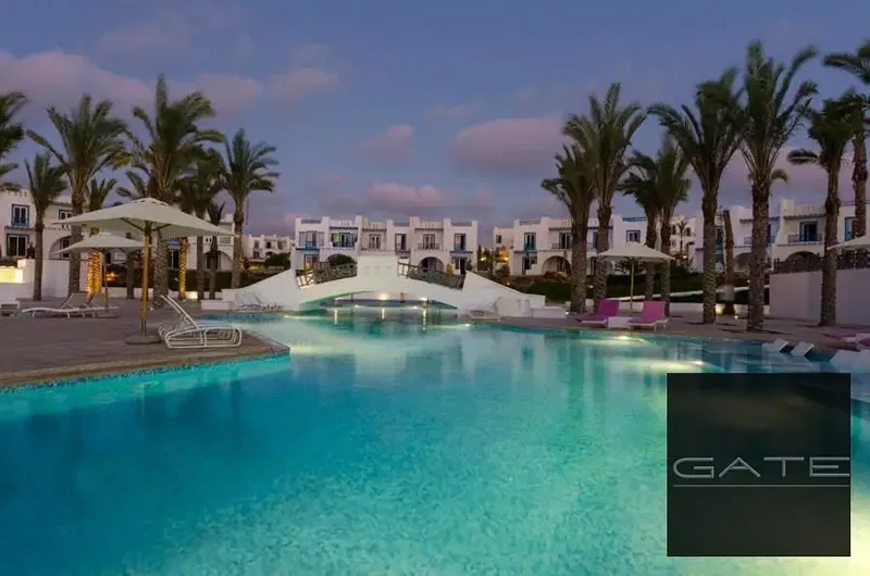 **Resale Penthouse for Sale in Mountain View Ras El Hekma – Crete Phase A true market opportunity! Own a premium resale penthouse at one of the l