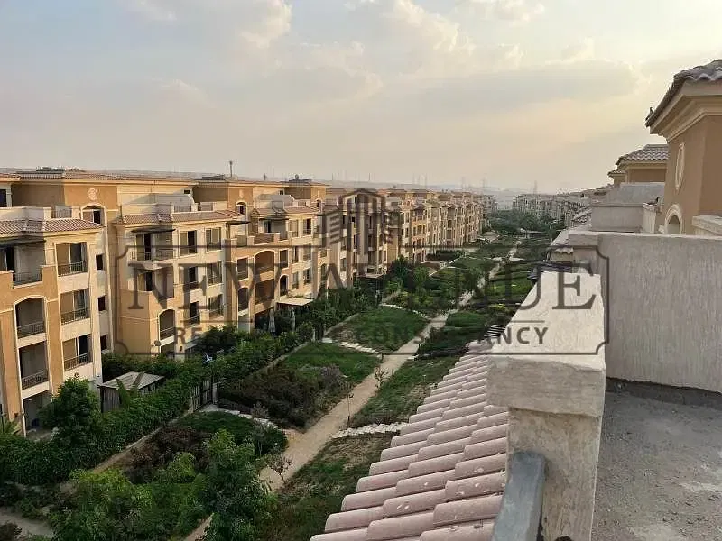 Penthouse for Sale - DownPayment with Installments - Rare Unit - Very Prime Location Open View - Bahary - Ready to move - in Stone Residence New Cairo