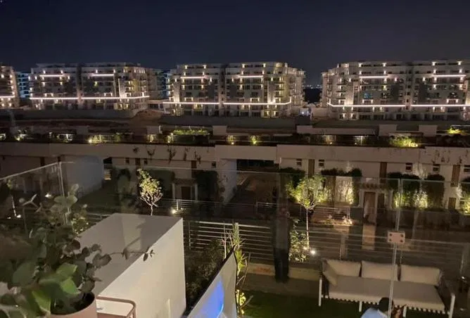 ivilla 3 غرف 235 م² للبيع في Mountain View iCity